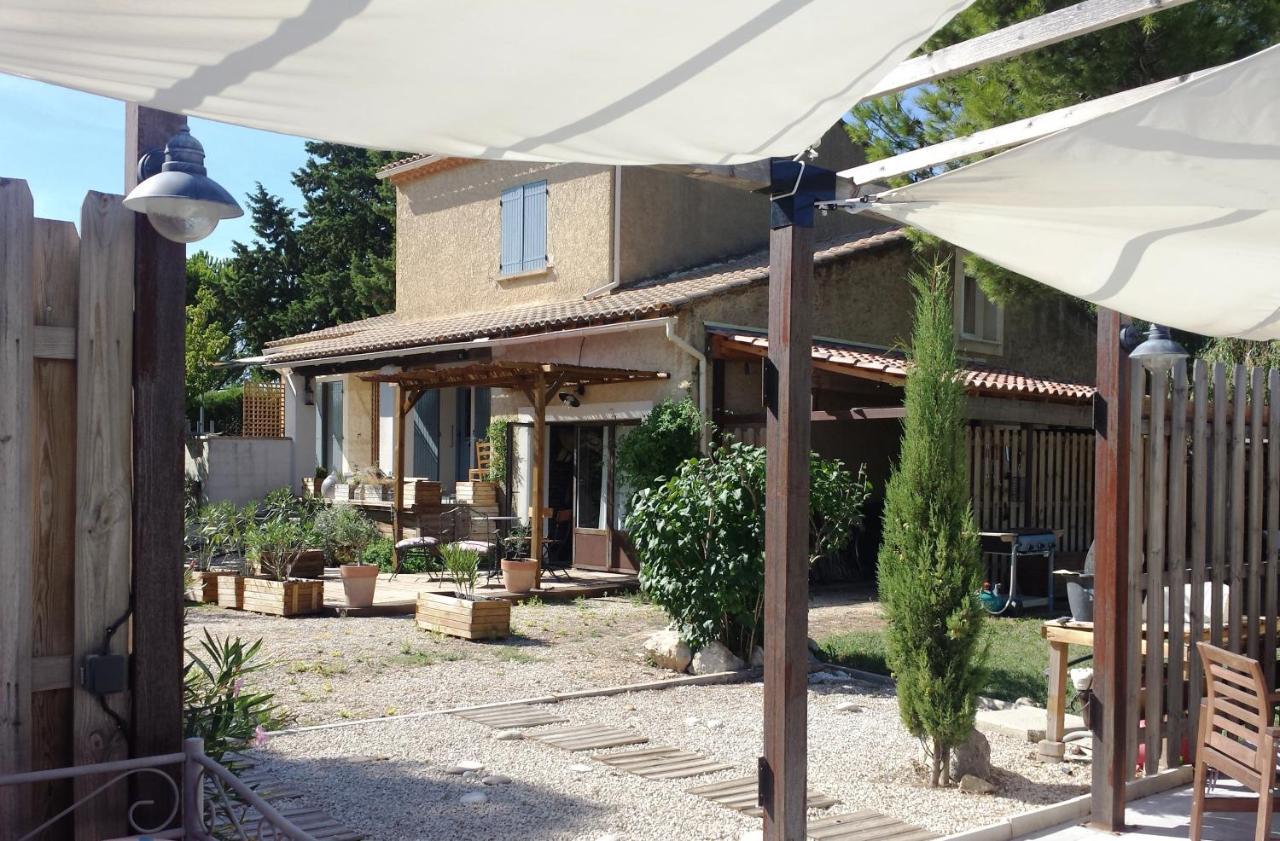 Lamathye Aramon Exterior foto